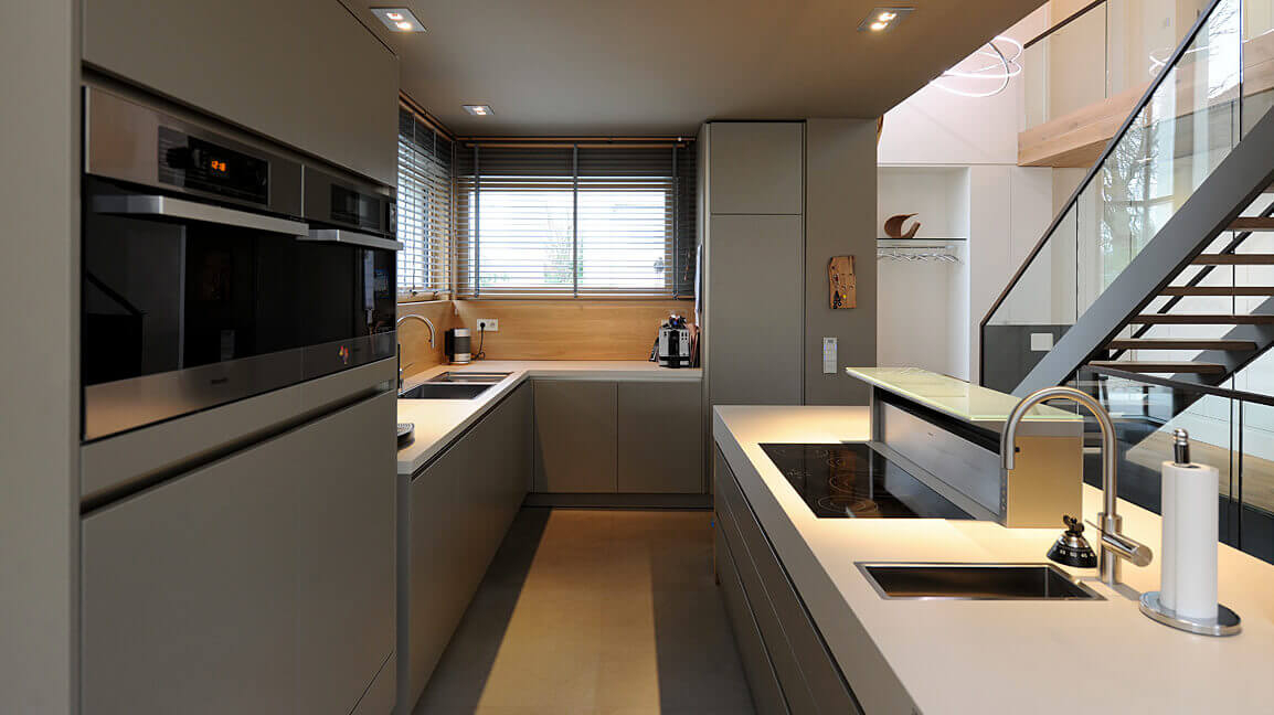 Beispiel Küche – Individuelle Schreinerküche aus dem Tischlermeisterbetrieb Korfmacher.