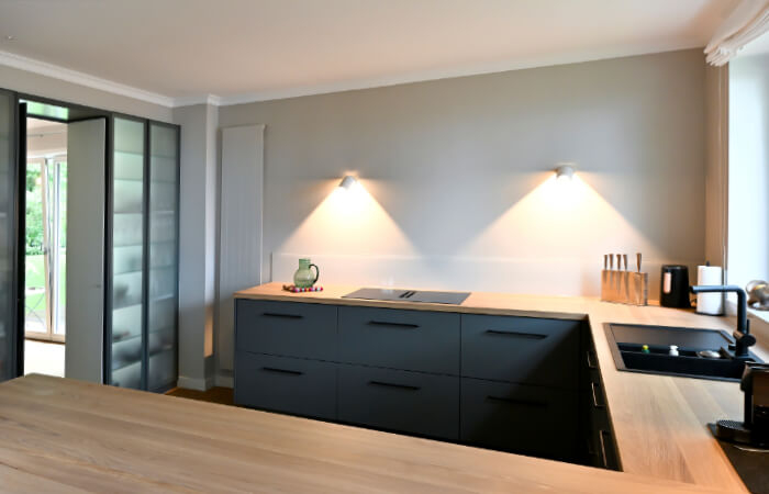 Eine Schreinerküche wie keine Zweite – aus dem Tischler&shy;meister&shy;betrieb Korfmacher, Düsseldorf.